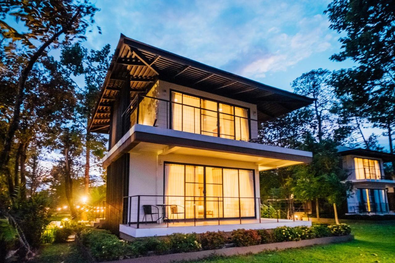 The River Resort Чампасак Екстериор снимка