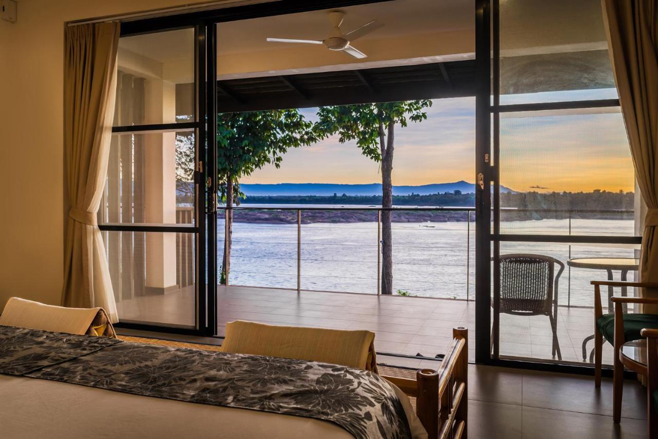 The River Resort Чампасак Екстериор снимка
