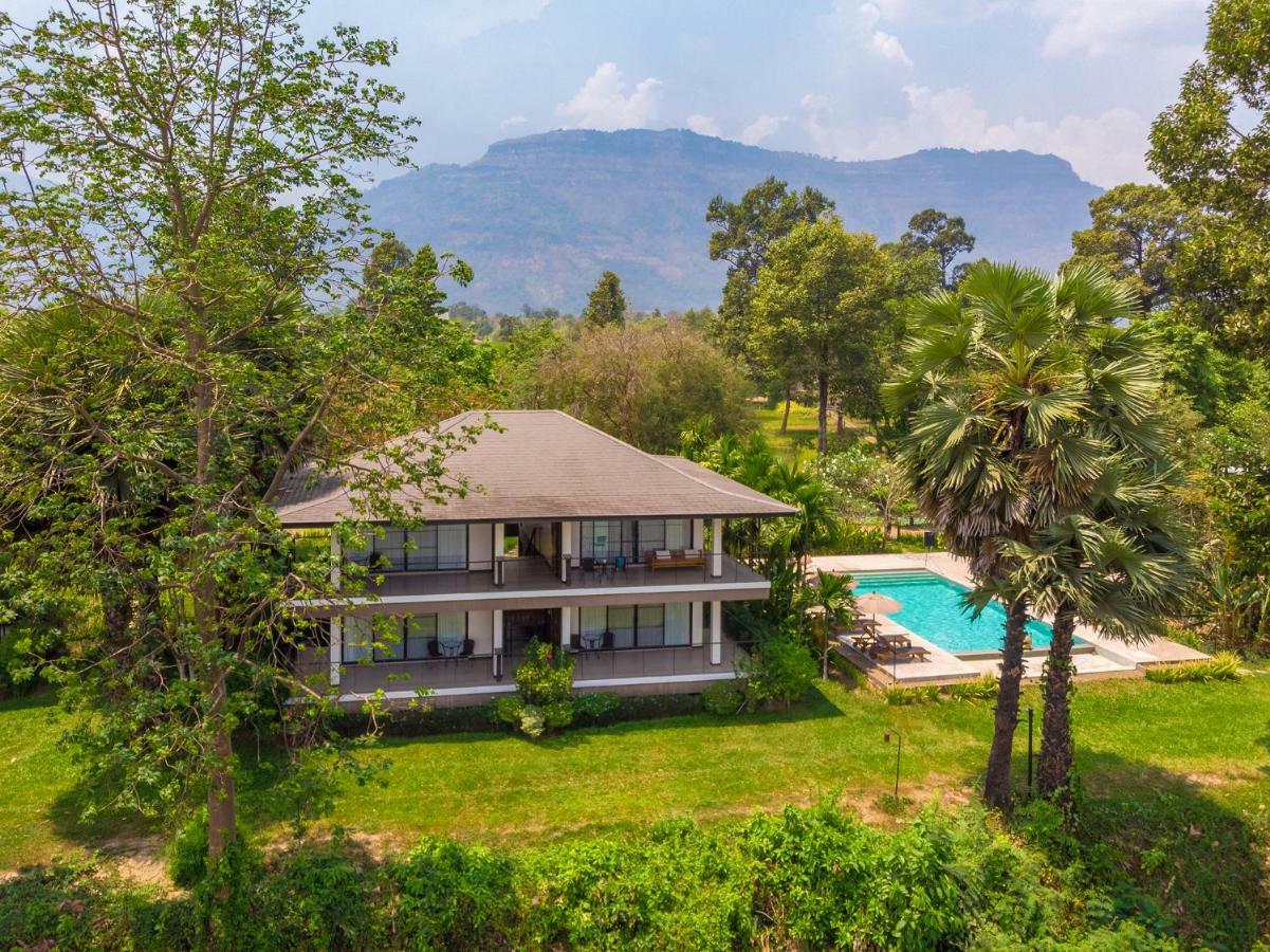 The River Resort Чампасак Екстериор снимка