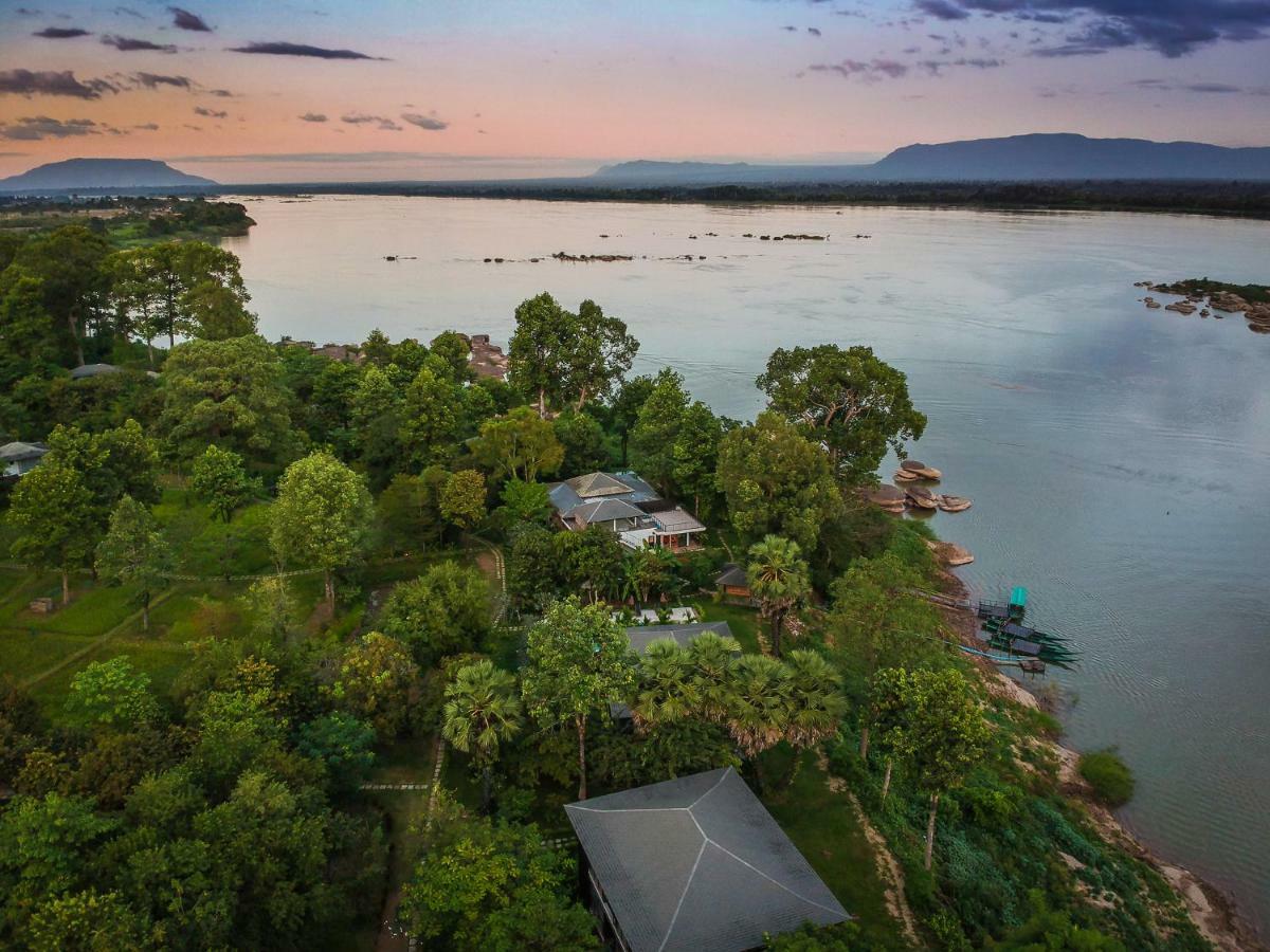 The River Resort Чампасак Екстериор снимка